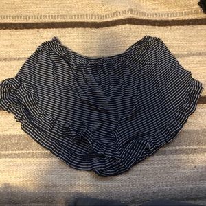 Brandy Melville ruffle shorts